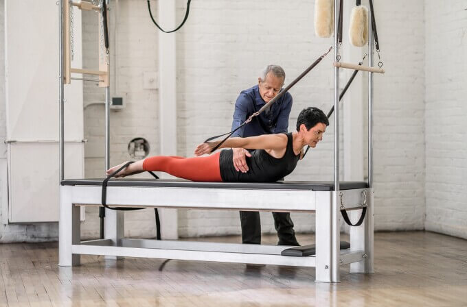 Hombres Jay Grimes1 - Hombres relevantes en los inicios del pilates